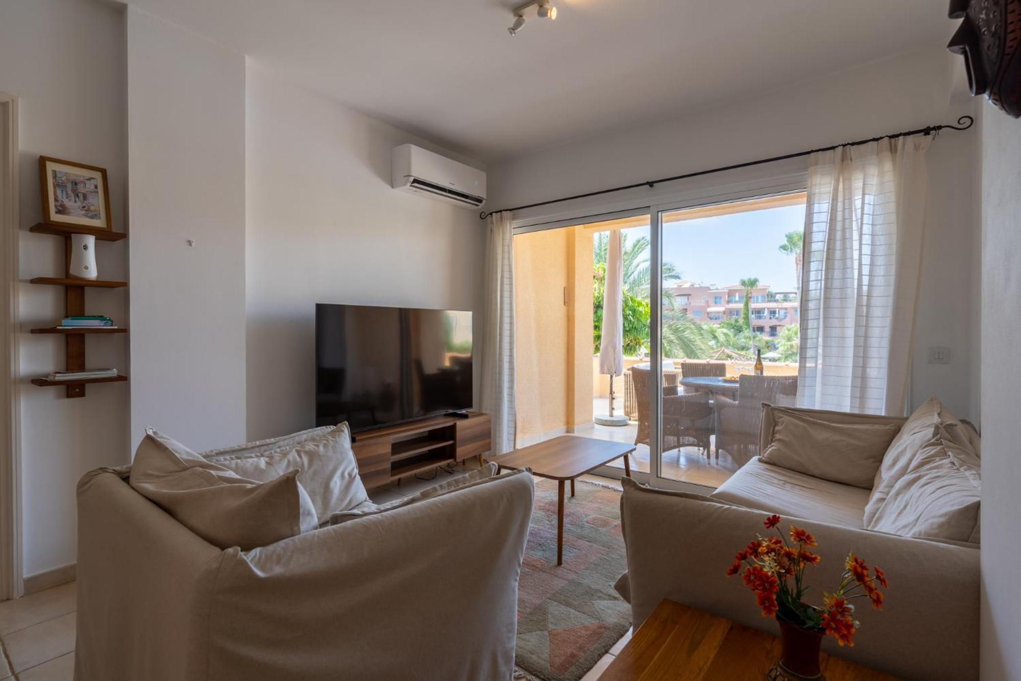 Tropical Paradise In Harbour Paphos, Central & Close To Beach المظهر الخارجي الصورة